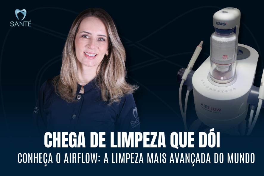 Dentista da clínica Santé apresenta o aparelho Airflow, destacando a tecnologia de limpeza dos dentes em BH totalmente sem dor.